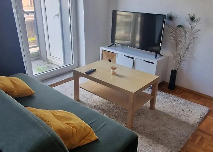 Lejlighed Cozy & Fully Equipped Flat In A Prime Location *